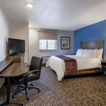 My Place Hotel-Mitchell Sd Екстериор снимка