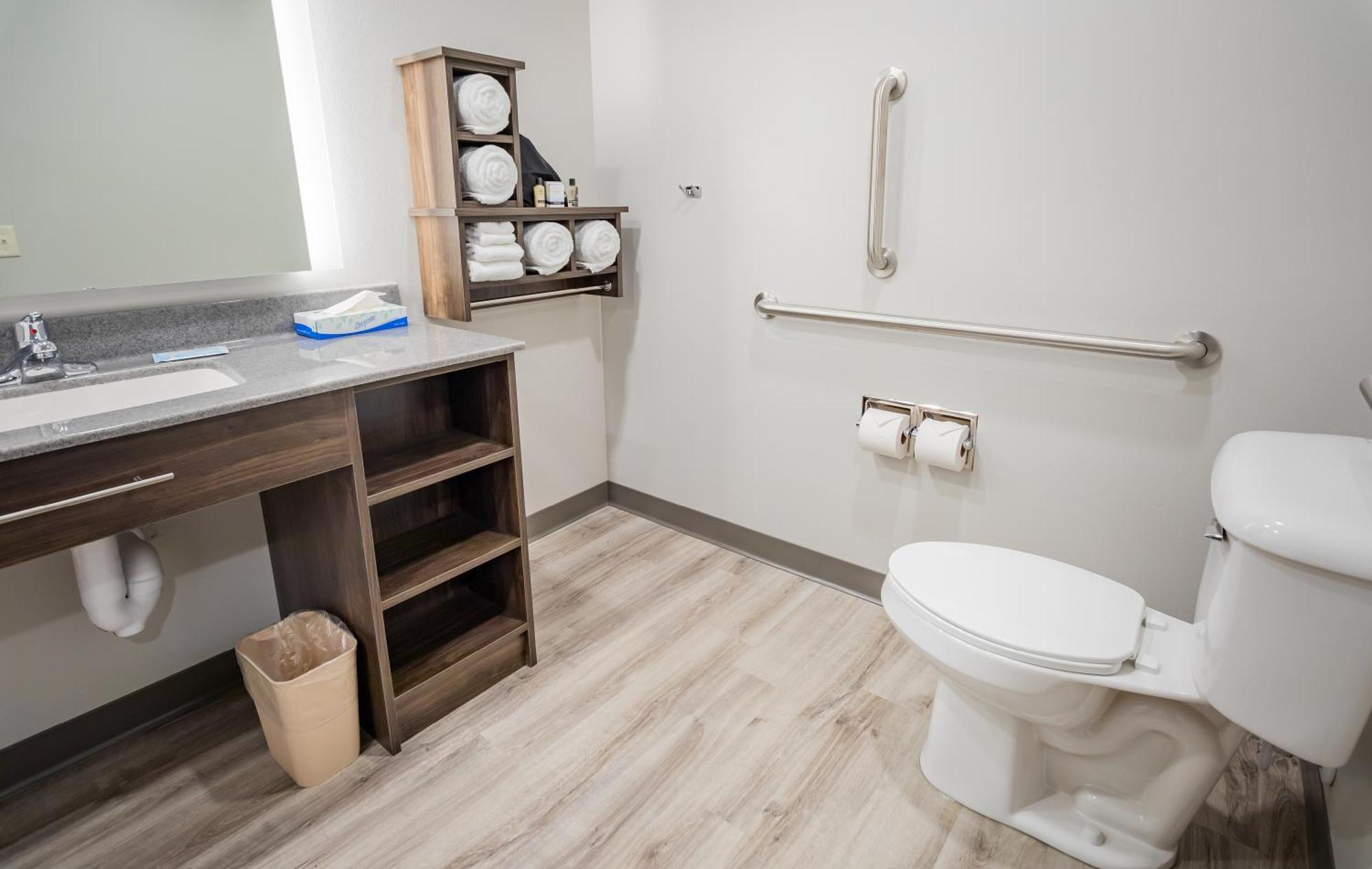 My Place Hotel-Mitchell Sd Екстериор снимка