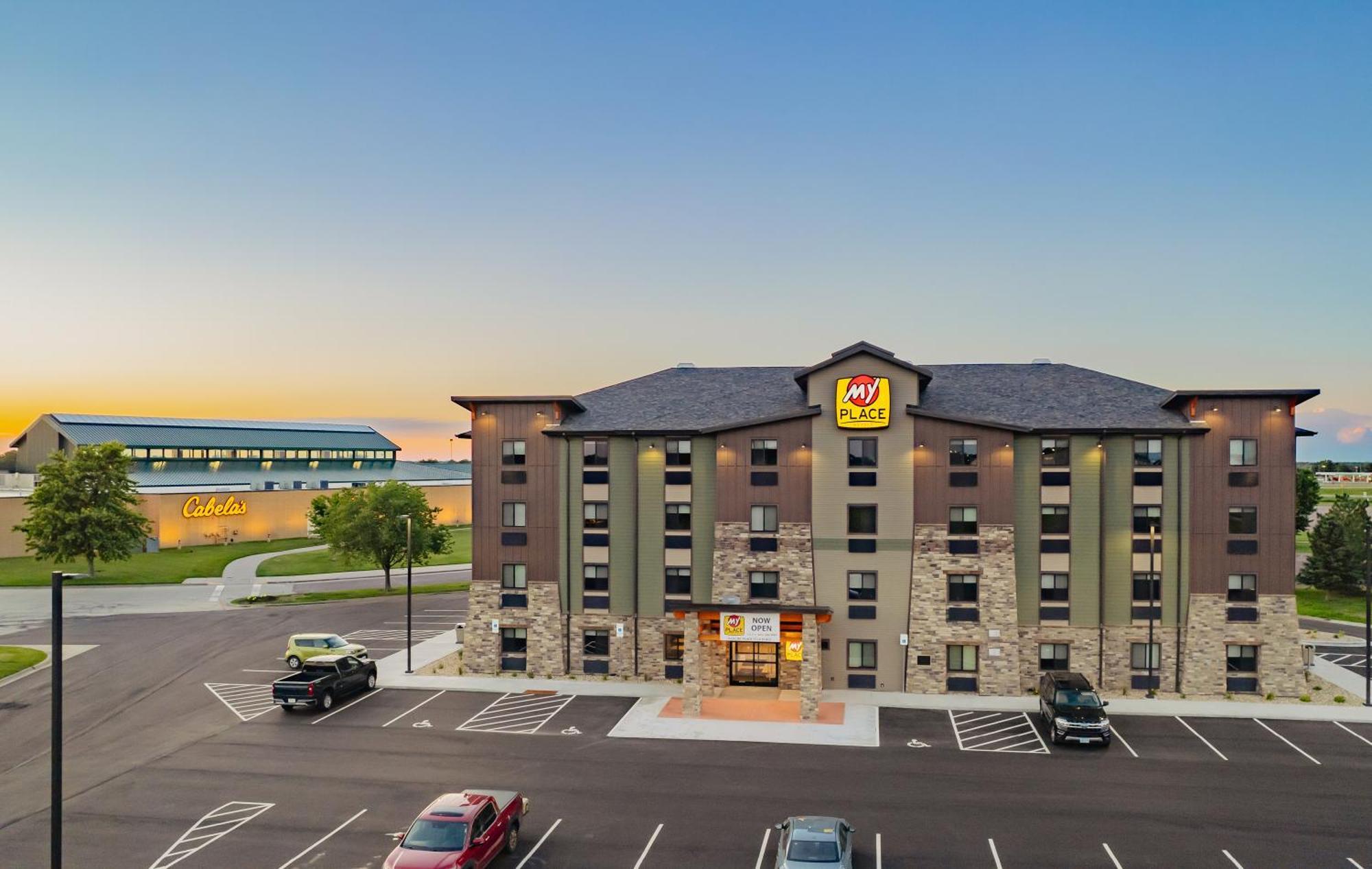 My Place Hotel-Mitchell Sd Екстериор снимка