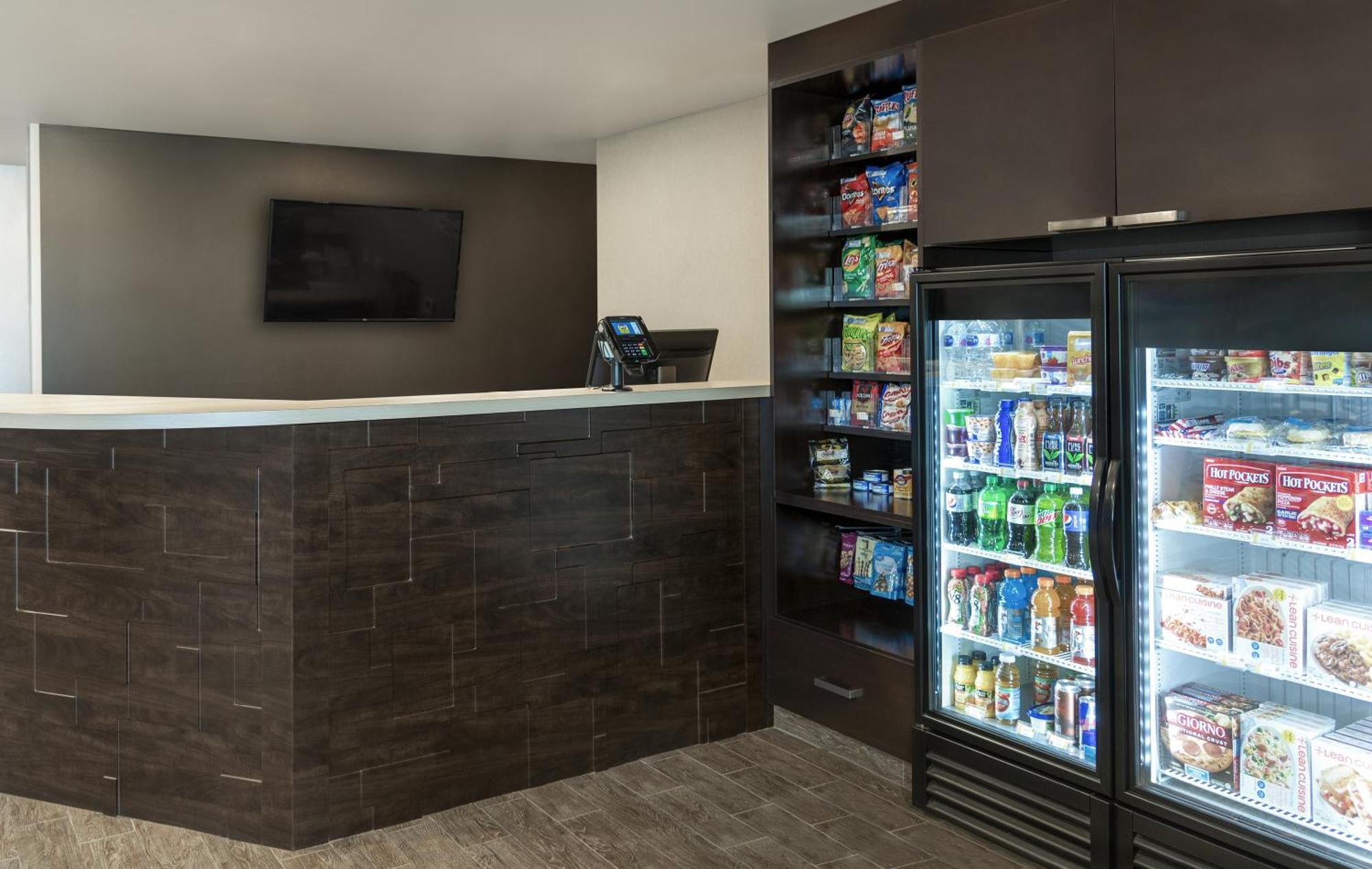 My Place Hotel-Mitchell Sd Екстериор снимка